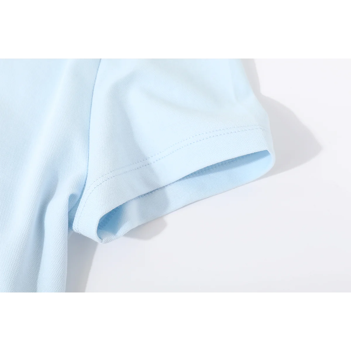 tシャツ タンク トップ 重ね着 レディース で失敗しない方法は？