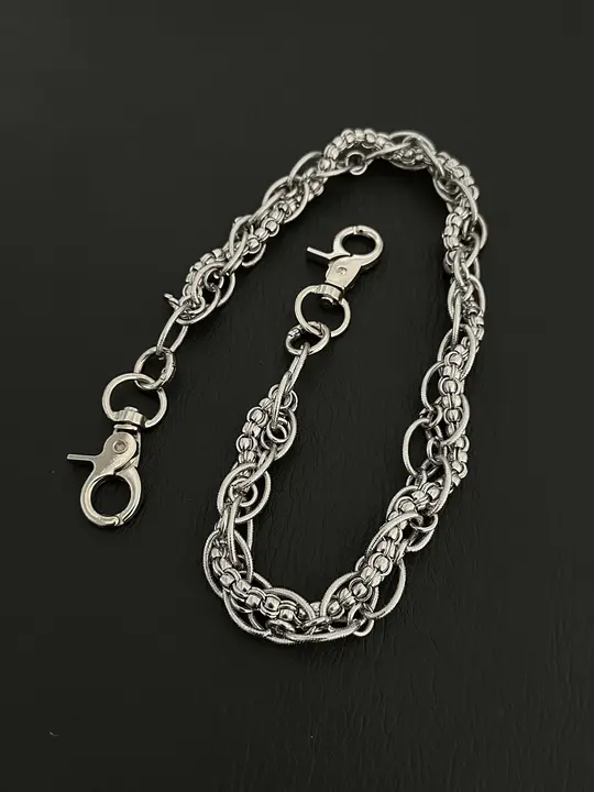 金属製のヴィンテージ風ウエストハングアクセサリー【リングとねじれたデザイン】