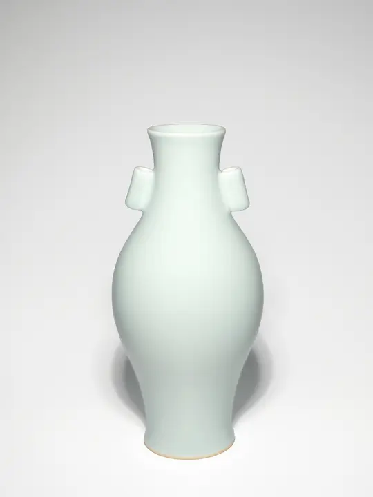 手作り高温焼成の陶磁器花瓶【粉青花柄・高さ25cm・中式デザイン】