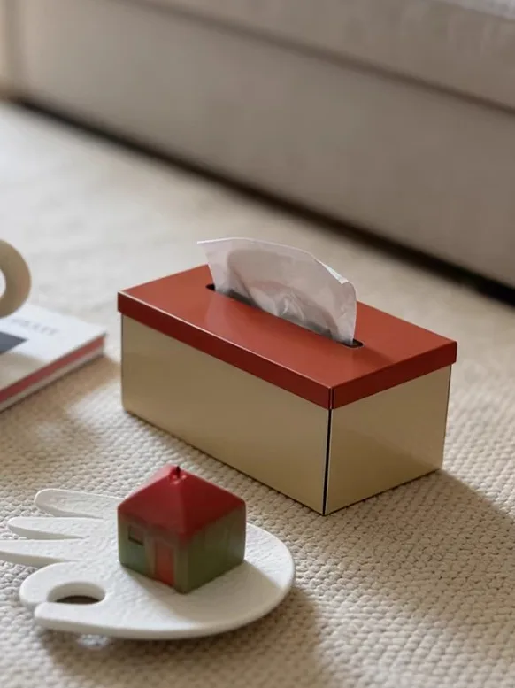 おしゃれな二色使いのティッシュボックス：一人暮らし用デザイン収納の実用性と空間節約効果