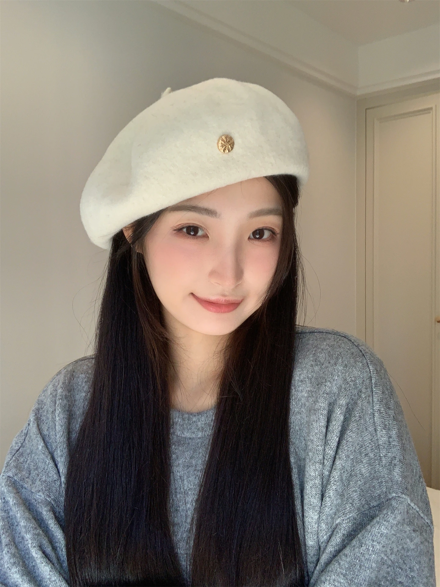 30代から50代の女性にこそおすすめ！レトロベレー帽で顔立ちを引き立てるコツは？