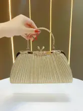 華やかさを添える！ビジュー付きクラッチバッグ【パーティーやフォーマルなシーンに最適】