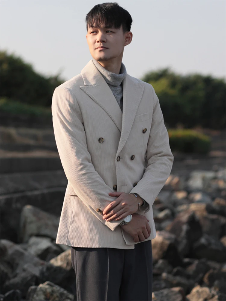 ダブルブレストスーツはなぜ60代の紳士服に最適なのか？