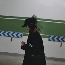 個性的な大きなリボン付きキャップ【黒・女性用・バッカ帽風】