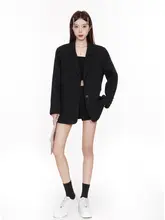 黒のブレザー【カジュアルデザイン・フィット・女性用】
