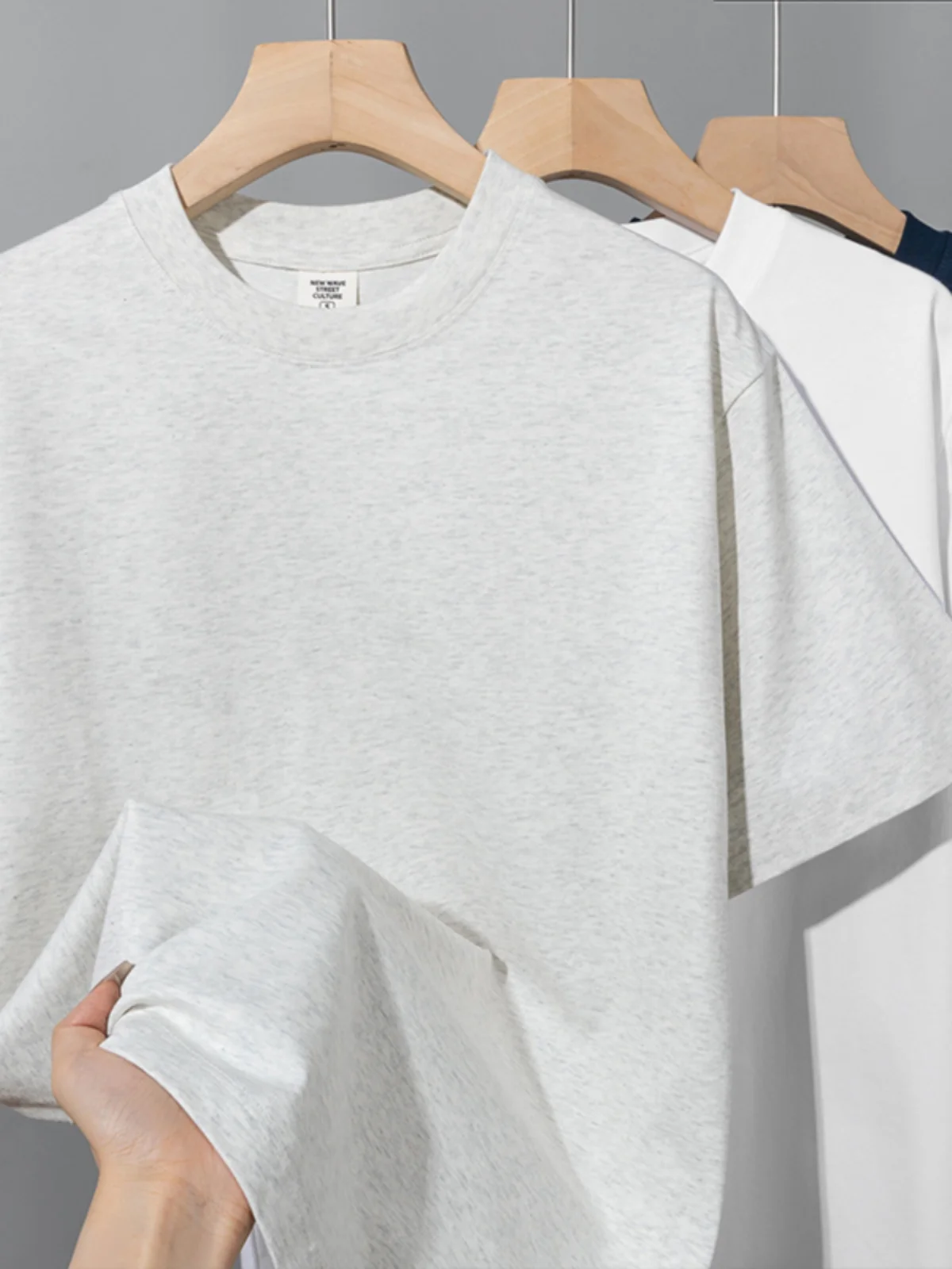 5000円のtシャツで失敗しない選び方は？夏の日常に最適な冷感Tシャツの実際の使い方
