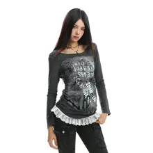 パンクスタイルのラウンドネック長袖Tシャツ【レーストリム・ドロップショルダー・秋用】