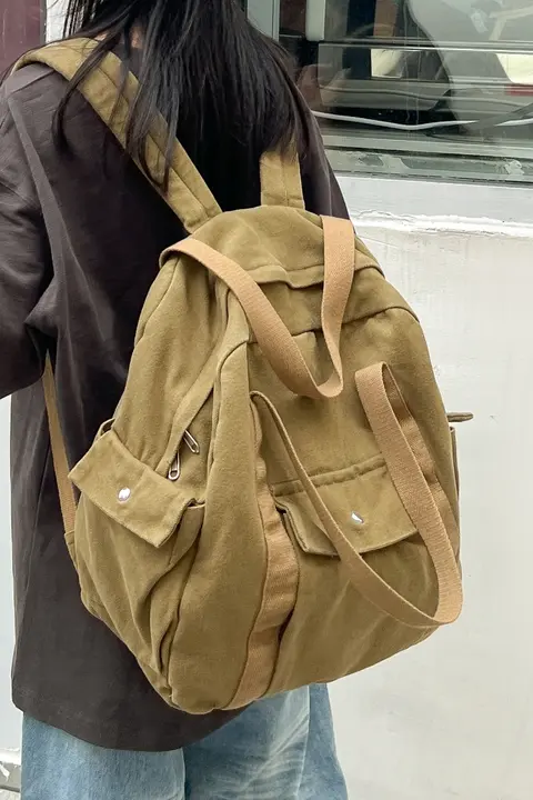 背負いやすいレトロデザインの大容量キャンバスリュック【男女兼用・シンプル通勤用】