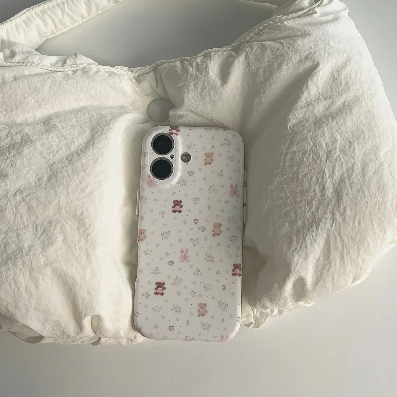 iPhoneケース 手帳型 どう選ぶ？可愛さと実用性のバランスを取るための選び方