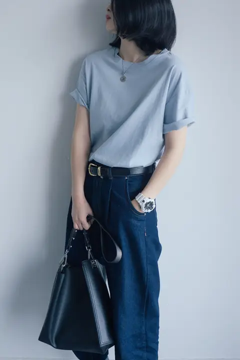 夏季通勤用 レディース 緩やかフィット 無地 Tシャツ【霧のようなブルー・クルーネック・薄手】
