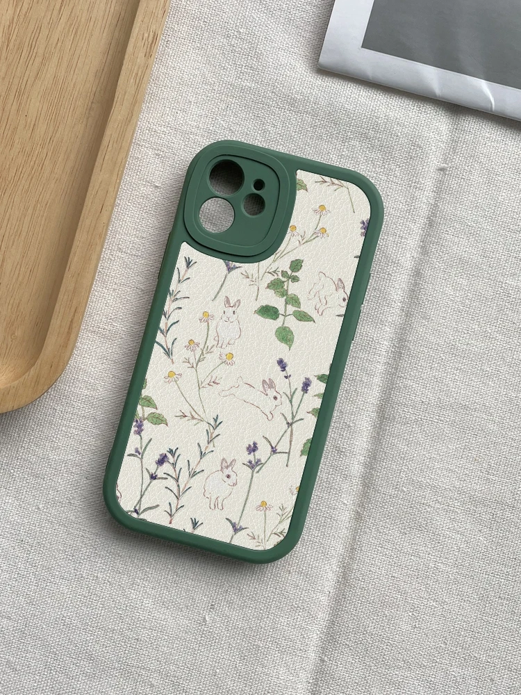 iPhoneケース 手帳型 かわいい どう選ぶ？「小さな生花ウサギ」がもたらす、日常の小さな幸せとは？