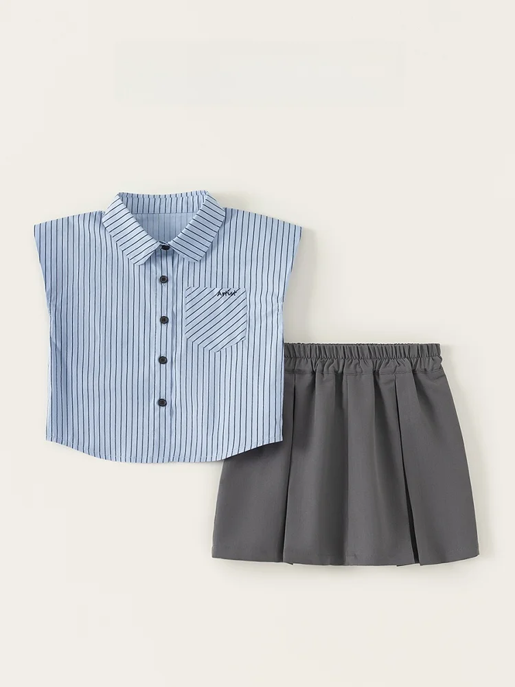 夏用学院風ファッションセットアップ：夏季向けストライプシャツとプリーツスカートの使い方