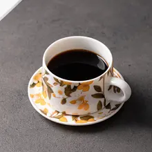 手描き陶器製コーヒーカップ＆ソーサー【エレガントなデザイン・家庭用・オフィス用】