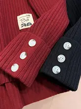 シンプルなデザインのハイネックニットセーター【秋冬用・女性用・極上の柔らかさ】（セットアップ対応）