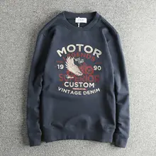 翼のデザインが特徴的なクラシックスタイルのクルーネックパーカー【秋冬用・裏起毛・ゆったりフィット・長袖】
