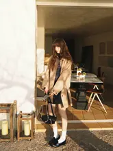 春季向け デザイン性のあるカジュアルロングコート【ゆったりしたシルエット・カキ色】