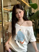 アニメプリントオフショルダー半袖Tシャツ【夏用・ルーズフィット・ホワイト】