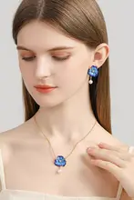 ブルーポピー花デザインのネックレス【シンプルで洗練されたロココチェーン】