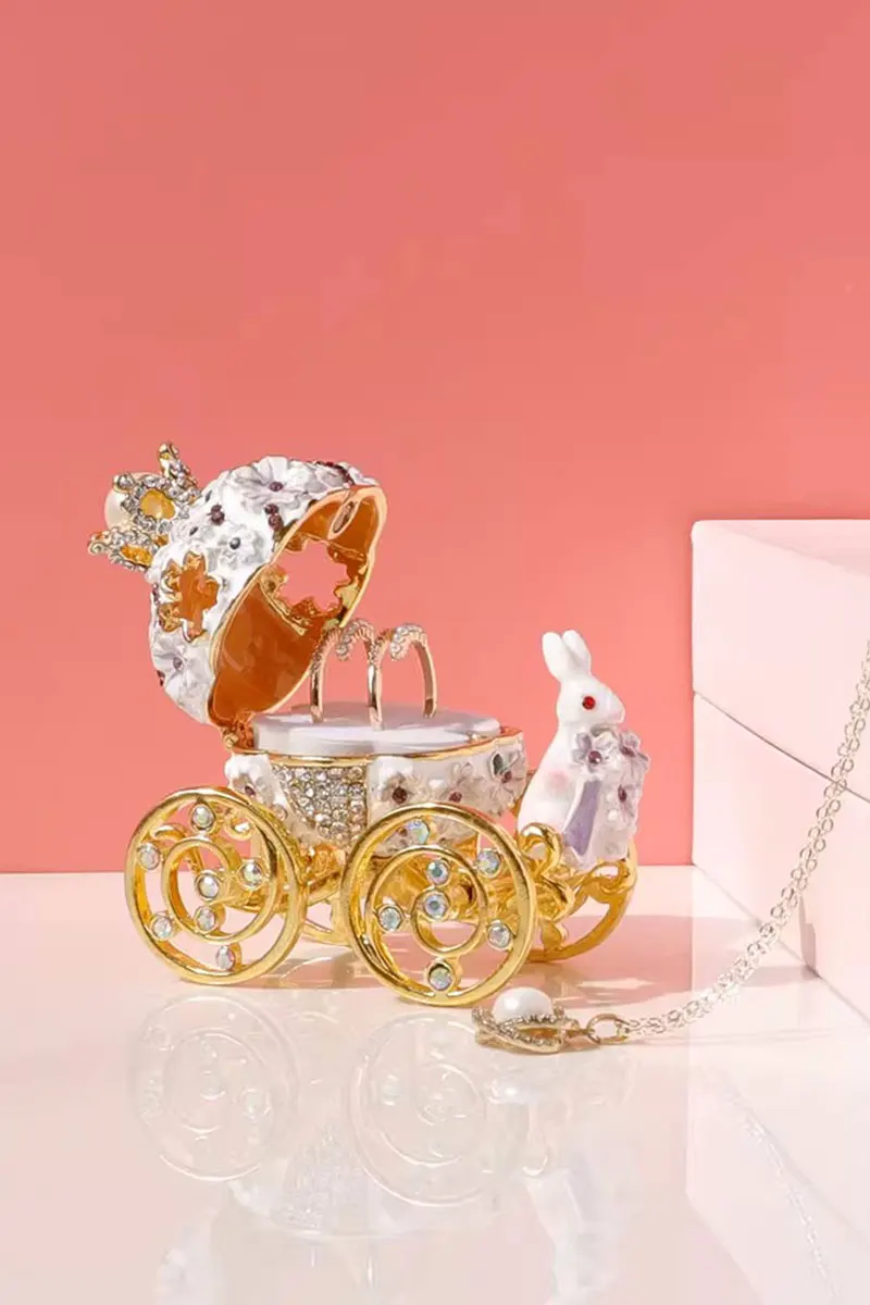 紫色ウサギの馬車デザインの桜モチーフジュエリーボックス【プリンセス風・結婚指輪収納可能】（セットアップ対応）