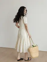天絲刺繍入りの夏用フレアワンピース【リゾート・短袖・女性用】（セットアップ対応）