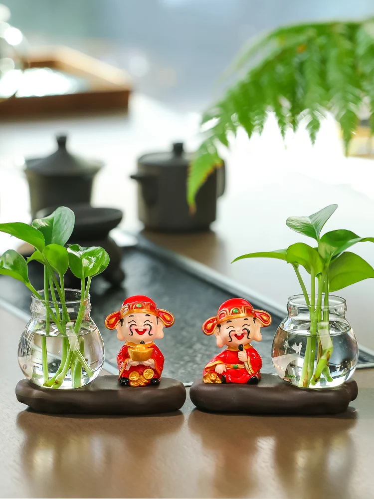一人暮らし新生活をだけで揃えたら総額いくら？ミニ水耕栽培用花瓶の定義と特性