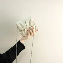 デザイン性の高い女性用ミニショルダーバッグ【チェーン付き・皺加工】