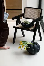 洗練されたデザイン！黒い軽やかなフルーツボウル【フランス風・装飾用アートピース】