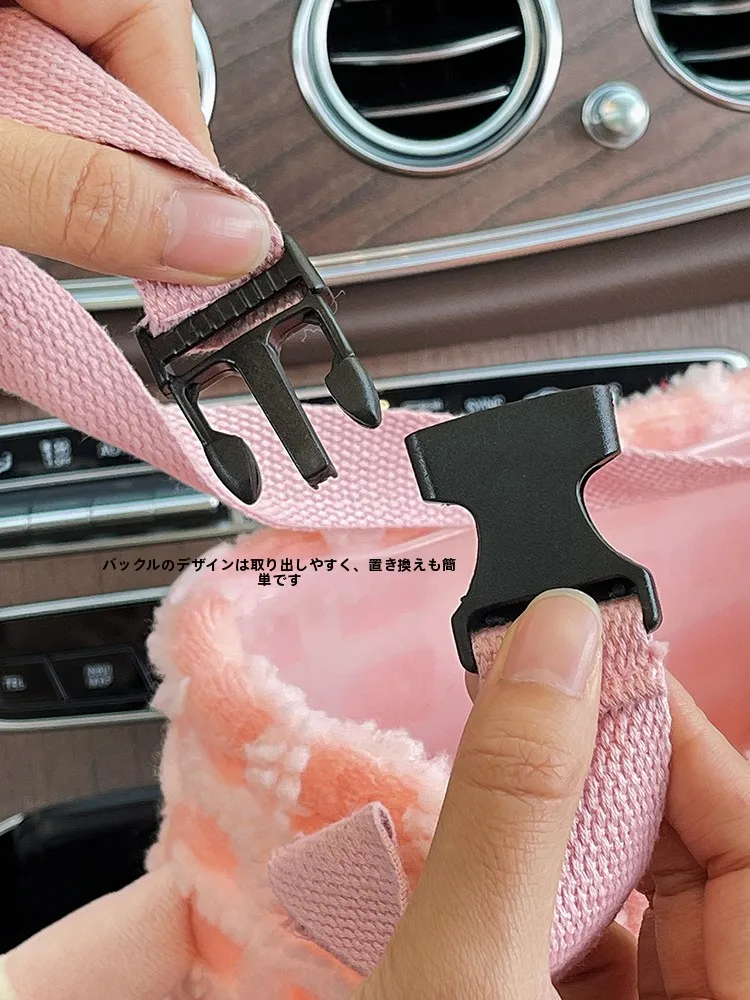 可愛い車用シートバック収納袋【掛けられる多機能ボックス】の収納効果と実際の使い方