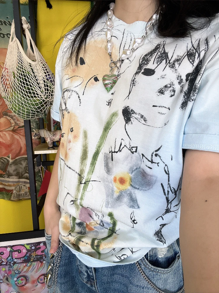 タートルネックTシャツはどんなもの？通勤・リラックスシーンでどう活用する？