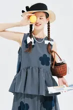 文芸的な別珍フラワーモチーフチェック柄タンクトップ【夏用・韓国スタイル】