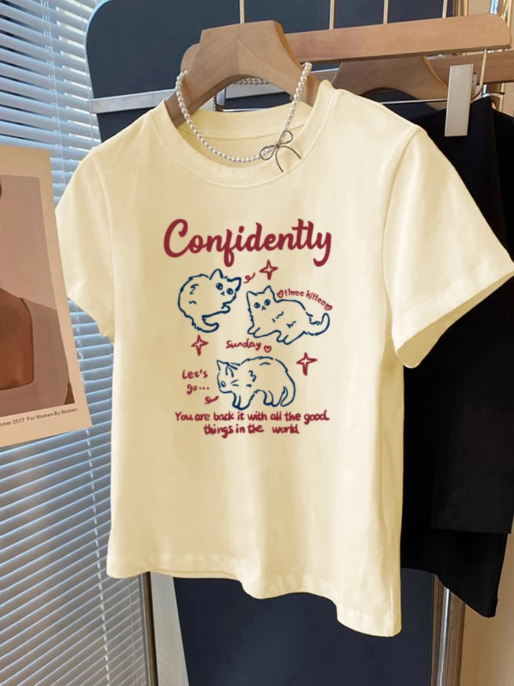 猫の模様替えで夏を彩るには？1つのTシャツでできるリアルなスタイル変化とは