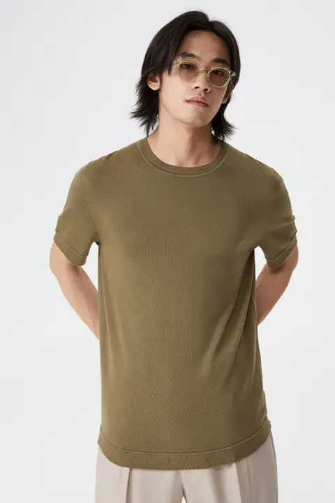 極上の柔らかさメリノウール軽やかクルーネックニットTシャツ