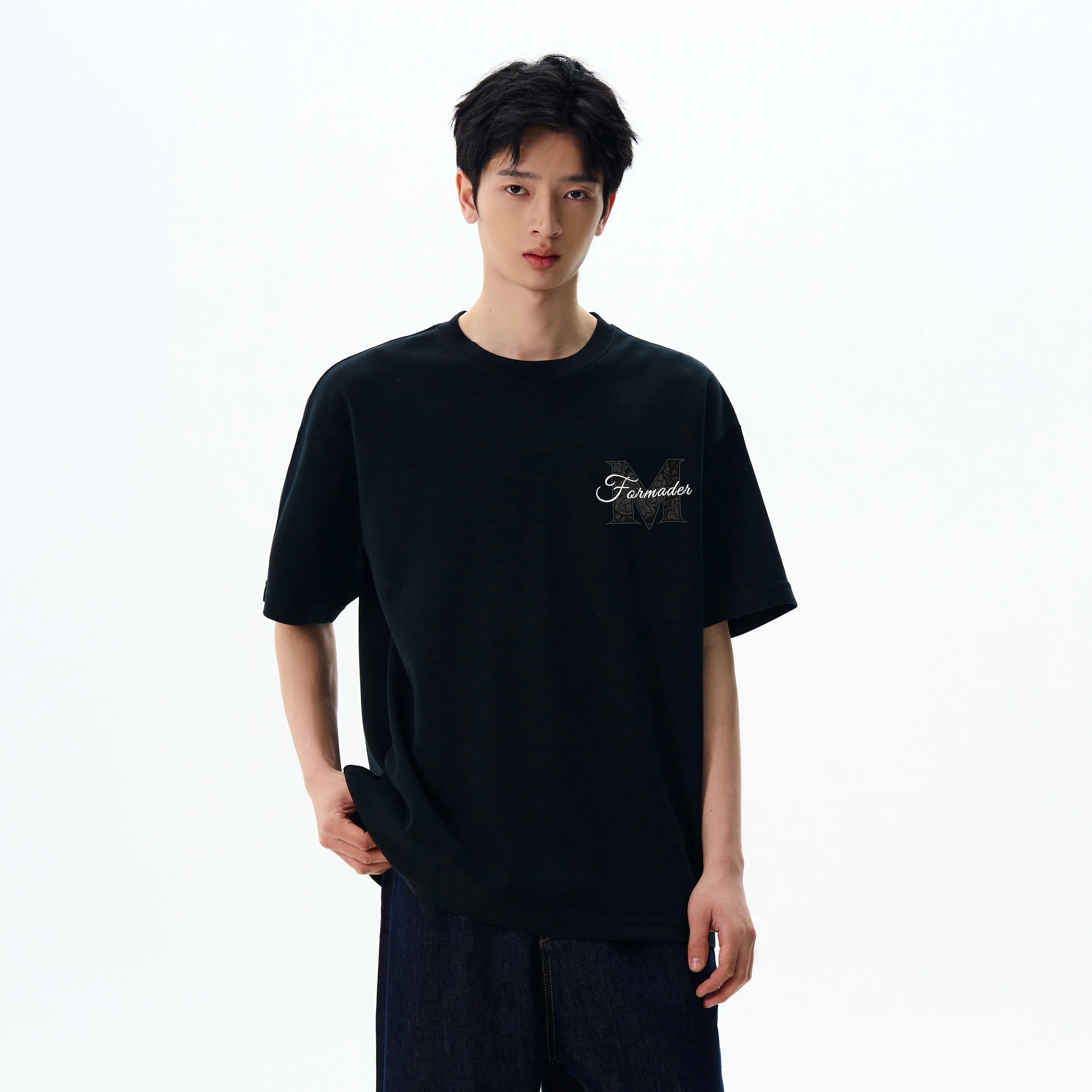 Tシャツの後ろにどんなデザインがおすすめ？実際の使い方と選び方を徹底解説