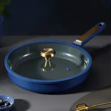 CAROTE チタンセラミック製 フライパン【滑り止め・家庭用・IH対応】