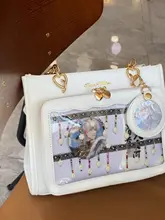可愛いバッジ付きの丸型カードケース【デザインアクセサリー・バッグ用】
