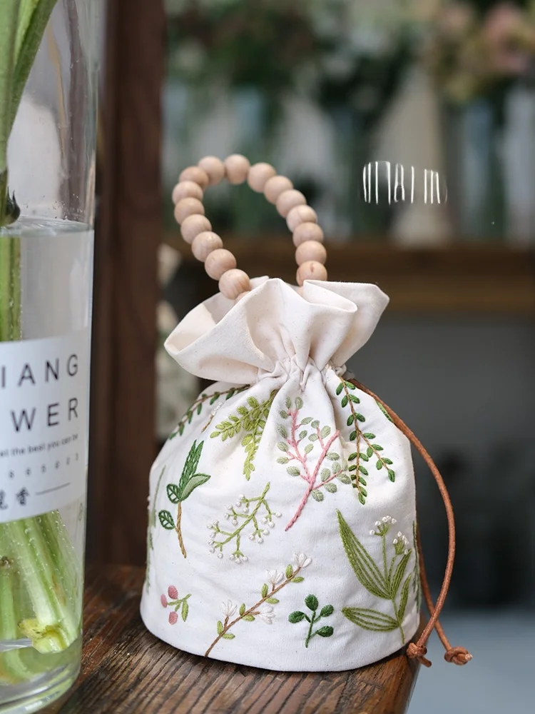 DIY手作り布製水桶バッグ：植物刺繍デザインで収納力とギフト価値を実現