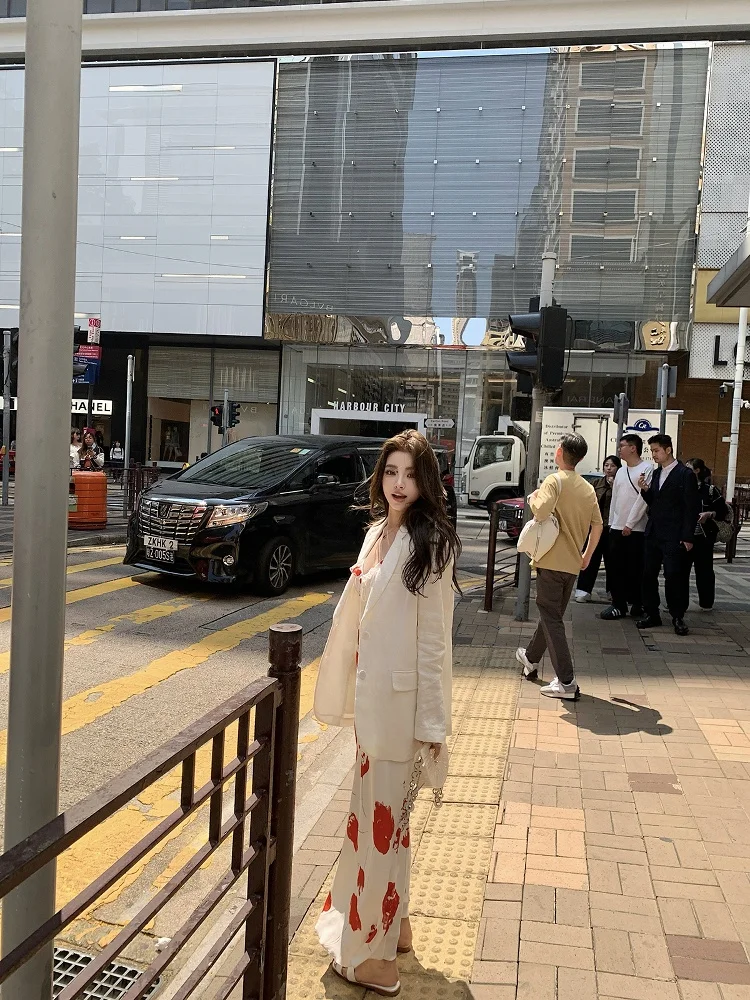 通勤服40代にぴったりな1着は？感漂う麻製スーツが解決するリアルな悩み