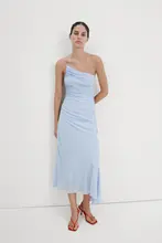 アシンメトリーな中長丈のフリルキャミソールドレス【夏用・女性用】