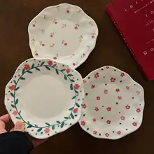 不規則デザインの陶器製デザートプレート【カフェスタイル・おしゃれなケーキ皿】