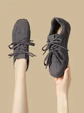 カジュアルスタイルに最適！内増高デザインの復古スポーツシューズ【軽量・女性用】