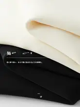 白色高腰Aラインスカート【夏用・通勤・印象的なデザイン】