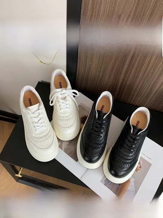 厚底小白靴【レディース・カジュアル・真皮・秋季】