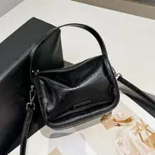 オイルワックス本革製 ワンショルダーバッグ【シンプルなデザイン・使い勝手の良いソフトレザー】