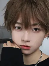 ショートボブウィッグ【自然なボリューム・ユニセックス・全頭タイプ】