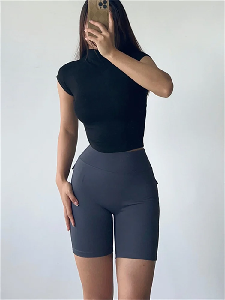 70kgの女性が毎日楽しく過ごせる、ヨガスタイルのTシャツはどれがおすすめ？