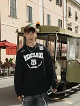 ストリートスタイルの長袖Tシャツ【白・黒・緑・男女兼用】