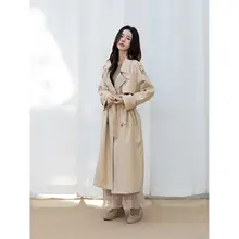 クラシックデザインのダブルブレストトレンチコート【大きなラペル・ロング丈】