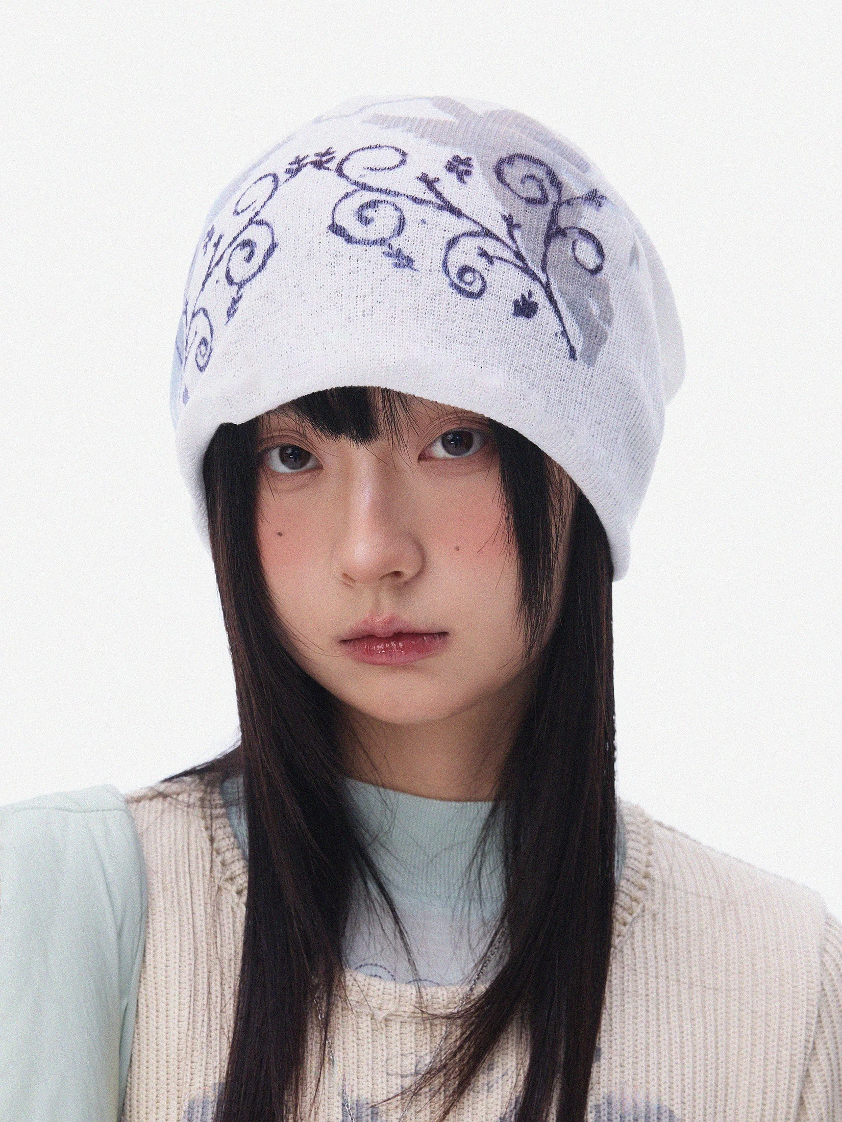 30代から40代の男性女性にぴったり？ヴィンテージ風花柄ニットキャップの選び方と活用法