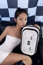 スタイリッシュなリュック【男女兼用・フィットネス・カメラ収納・旅行用】