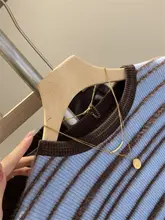 30%ウール使用の立体感あるストライプニットセーター【シルエットを美しく見せる・海塩カラー】